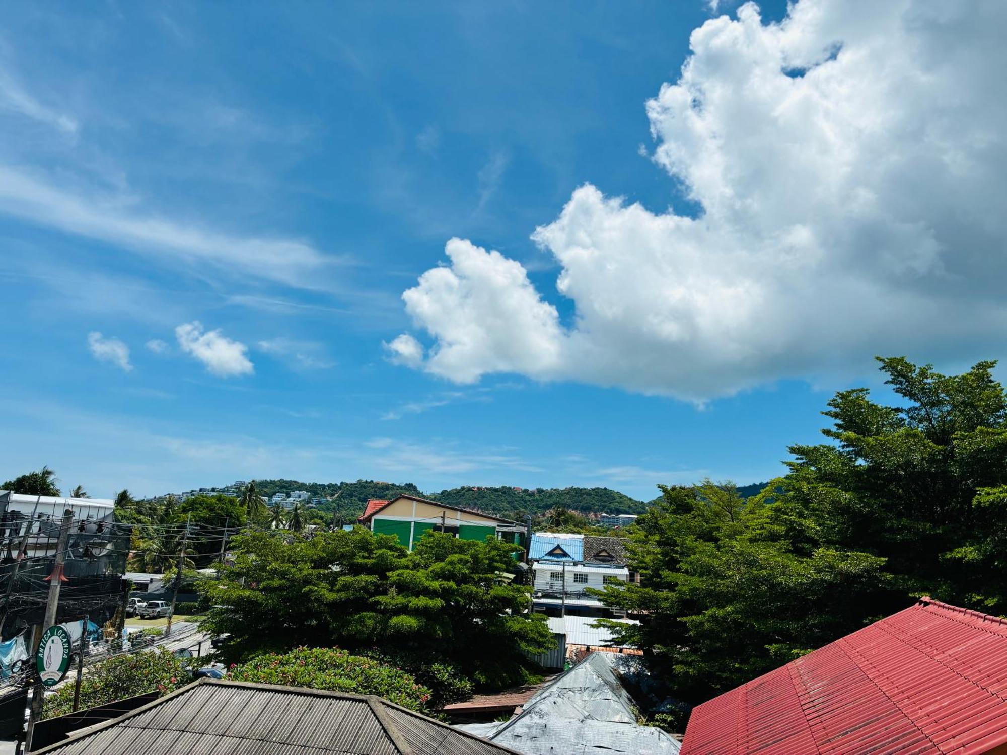 Rainbow No 10 Front Of Haad Rin Queen Ferry Apartment *